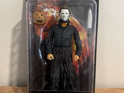 Cult Classics Halloween Michael Myers Action Figure - NECA Michael Myers Collectible Toy