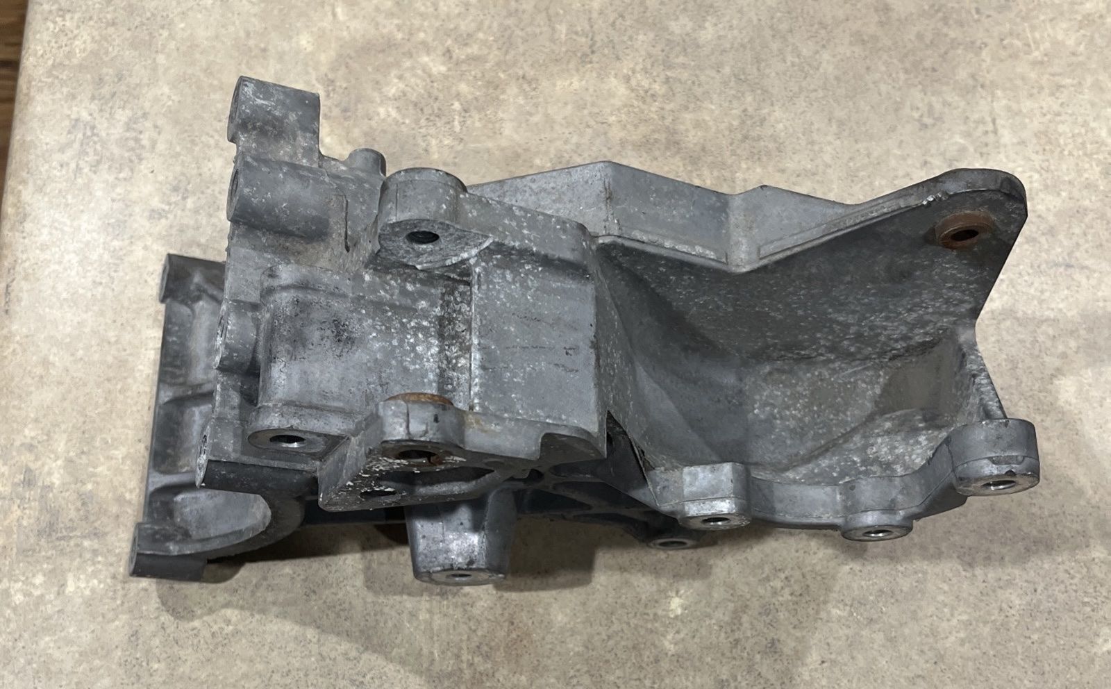 Main image 3