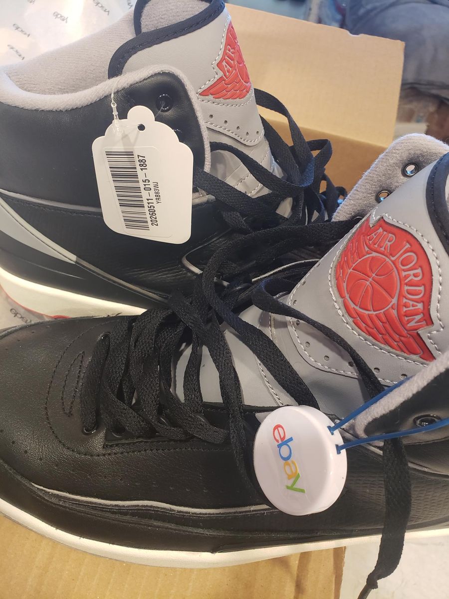 Air Jordan 2 shoes. Black leather