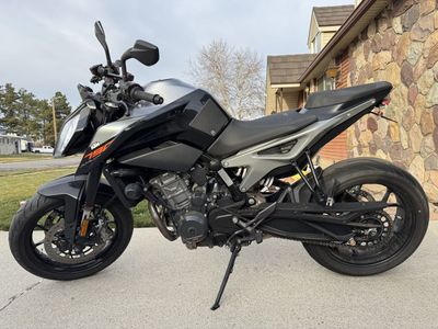 KTM 790 Duke Motorcycle Black/Grey