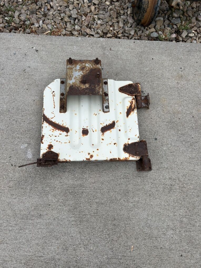 Toyota Land Cruiser Fj40 Spaire Tire Carrier