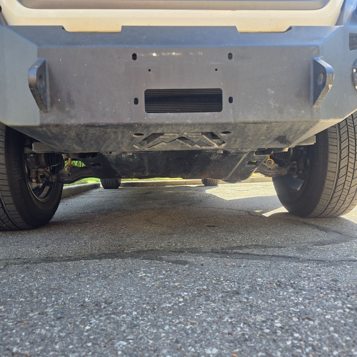 Toyota tacoma Fab Fours Premium Winch Front Bumper with Full Guard; Matte Black