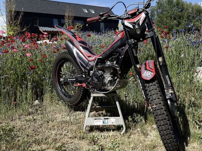 Montesa trials 300