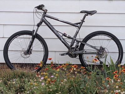 Haro Sonix VL120 full suspension MTB