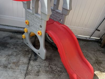 Kids Climber Playgym Needs A Net For The Basketbal