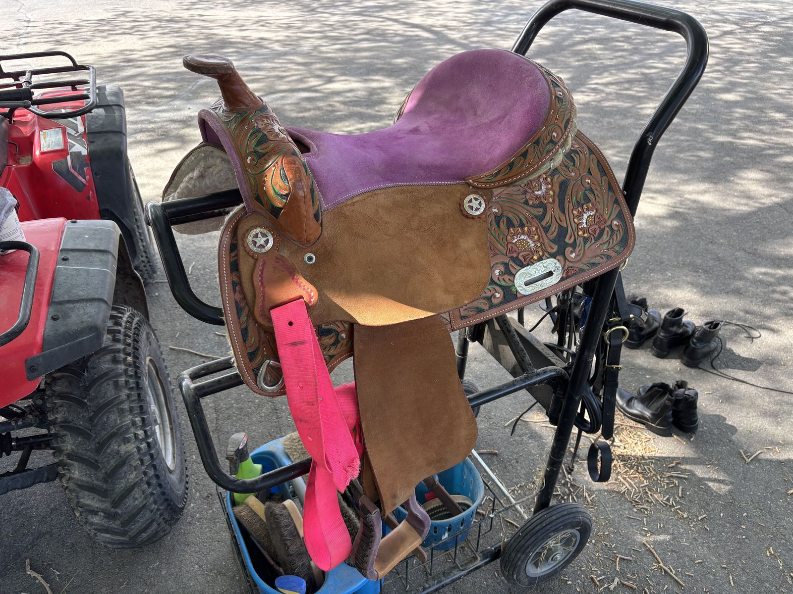 Pink, Embroidered Western Saddle