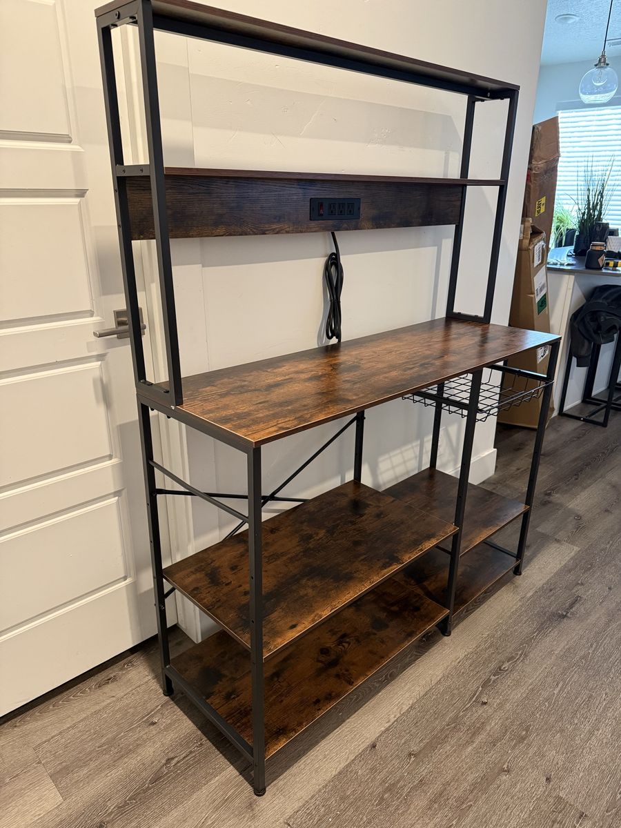 Main image 3