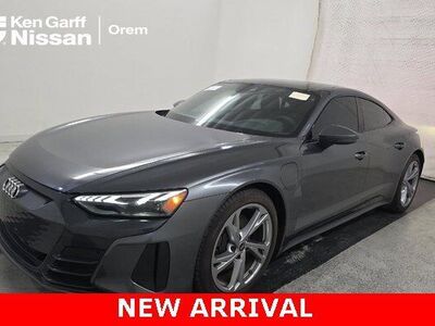 2023 Audi e-tron GT quattro Premium Plus