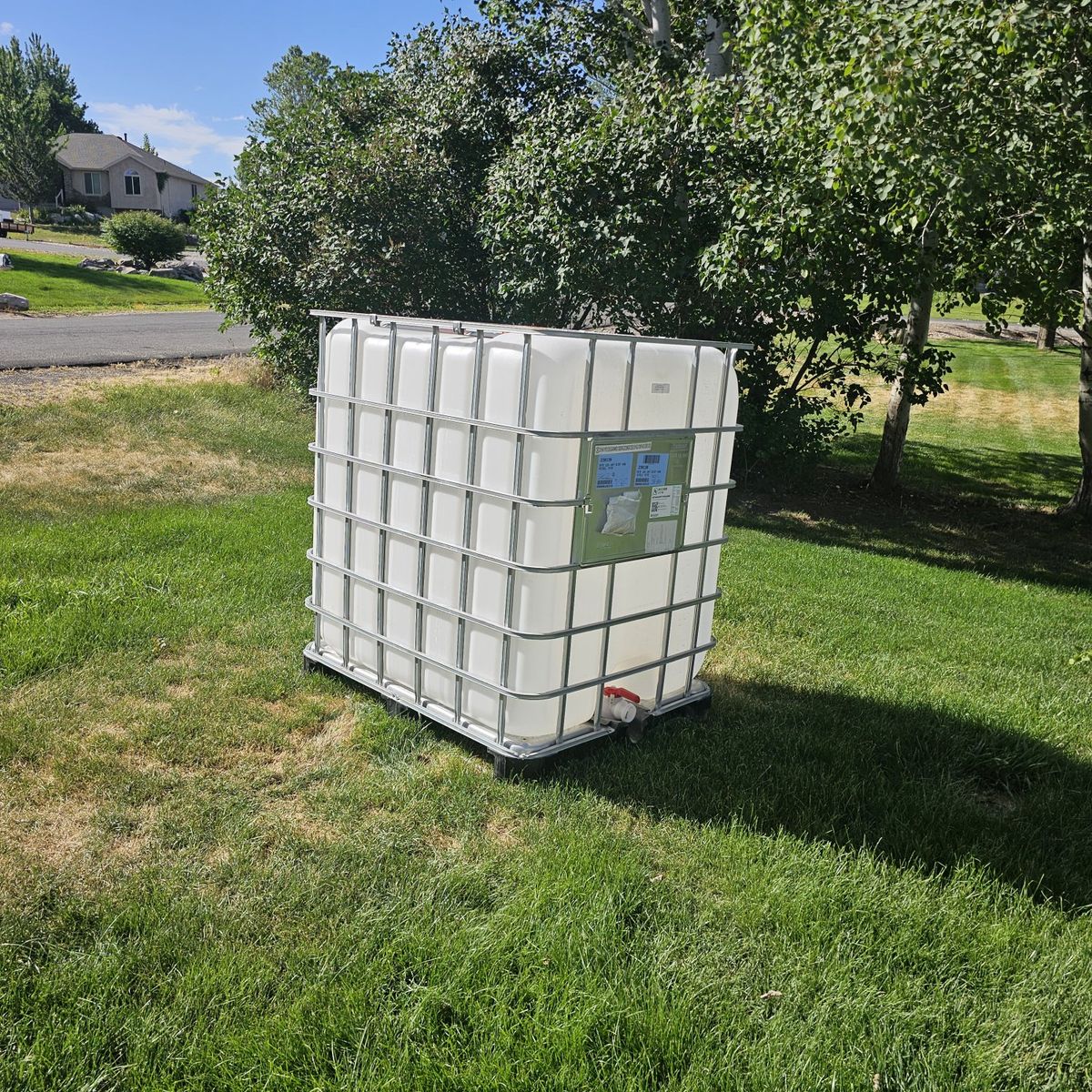 ibc tote and cage food grade great for many things last one .