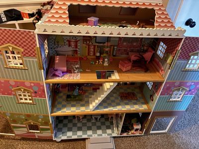 Free dollhouse doll house