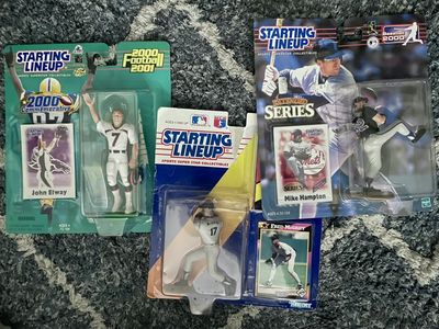 Baseball / Football Toy Collectable Figures