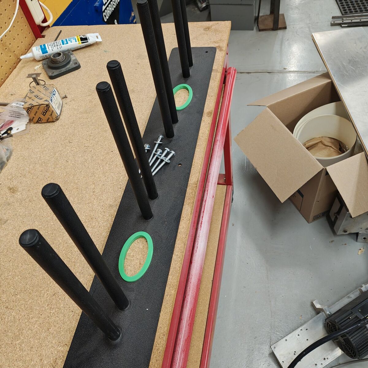 ski rack (wall mount)