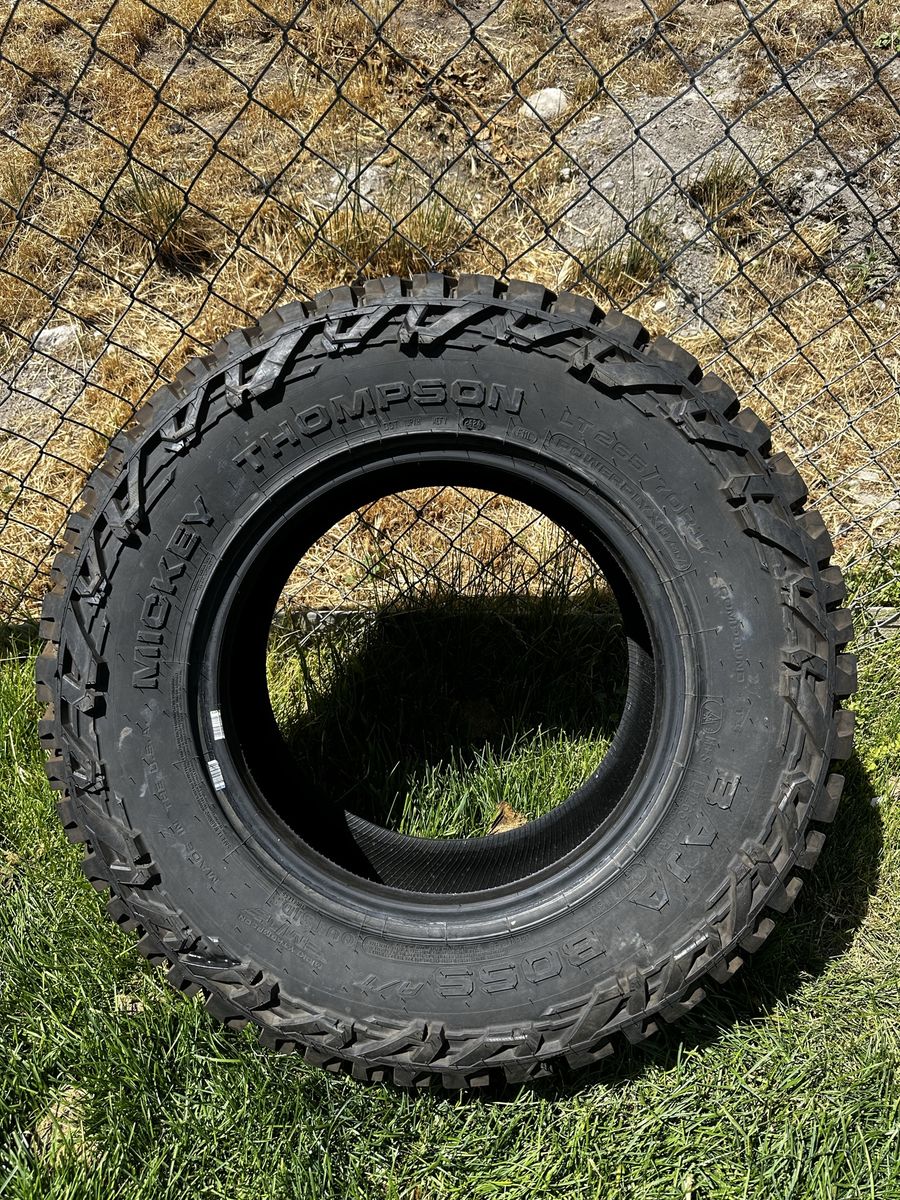 Mickey Thompson 265/70R17 Tire