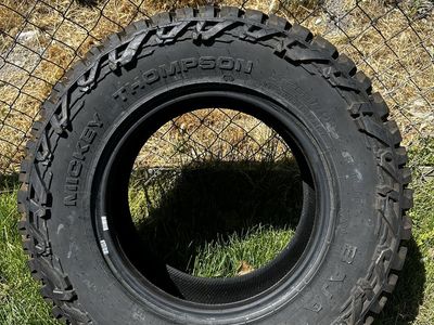 Mickey Thompson 265/70R17 Tire