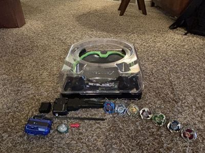Beyblades set!