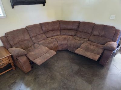 brown sectional couch