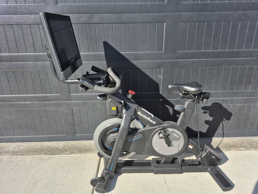 NordicTrack Commercial S22i