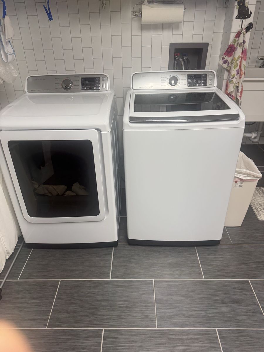 Samsung WA50M7450AW/AA Top Load Washer & DVE50M7450W/A3 Electric Dryer Set White