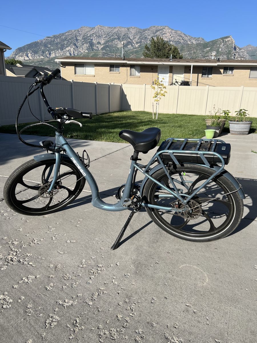 Pedego Boomerang e-bike $550
