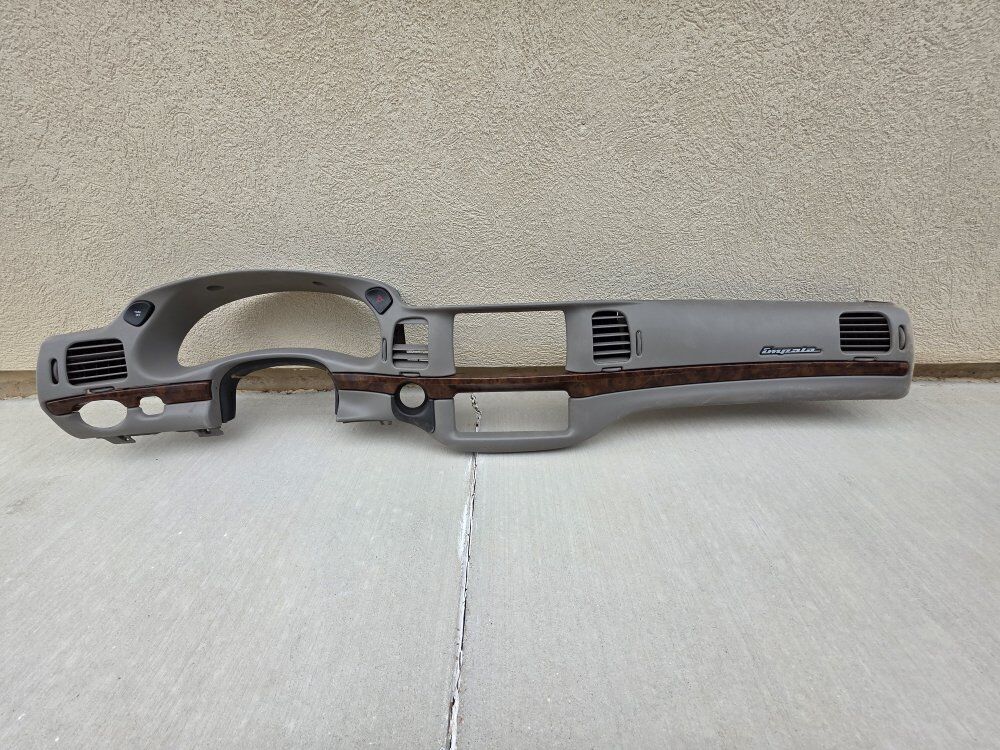 00-05 Chev Impala dash panel