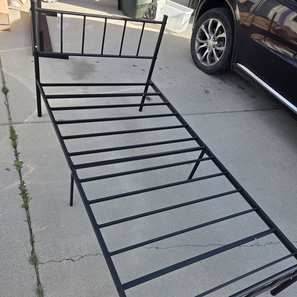 twin bed frame