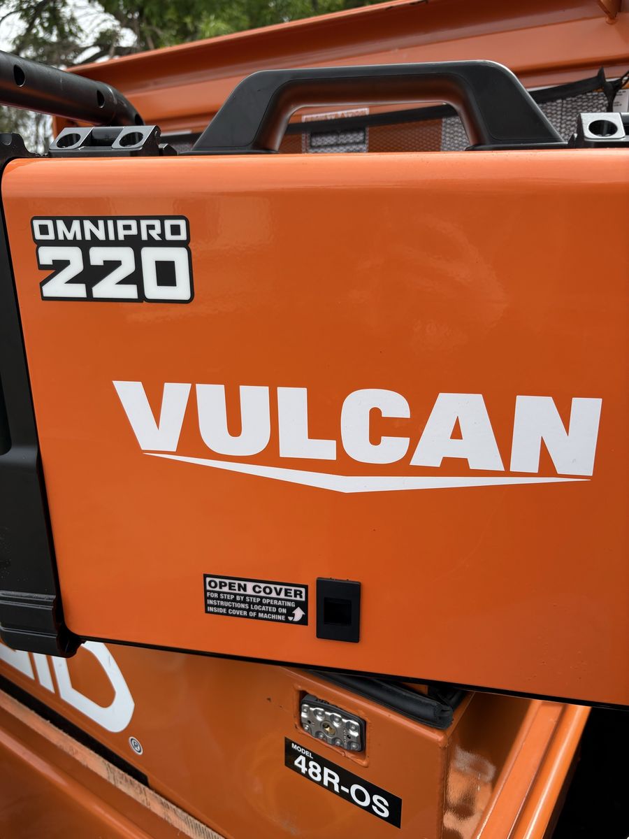 Vulcan Omnipro 220 welder