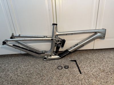 Trek Top Fuel Carbon M/L Silver/Black Frameset