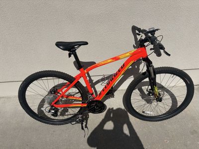 Specialized Rockhopper Hardtail Mountain Bike - Red/Yellow
