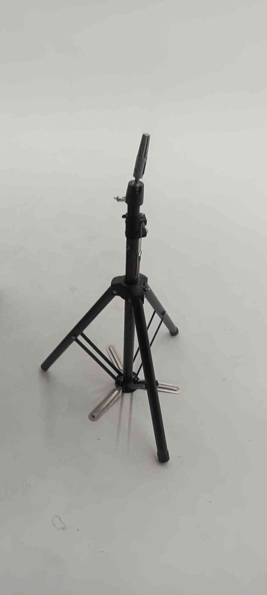 Adjustable Stand with articulated head