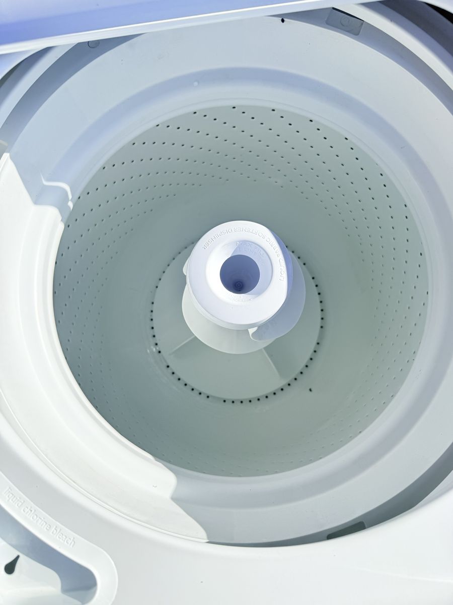 Main image 3