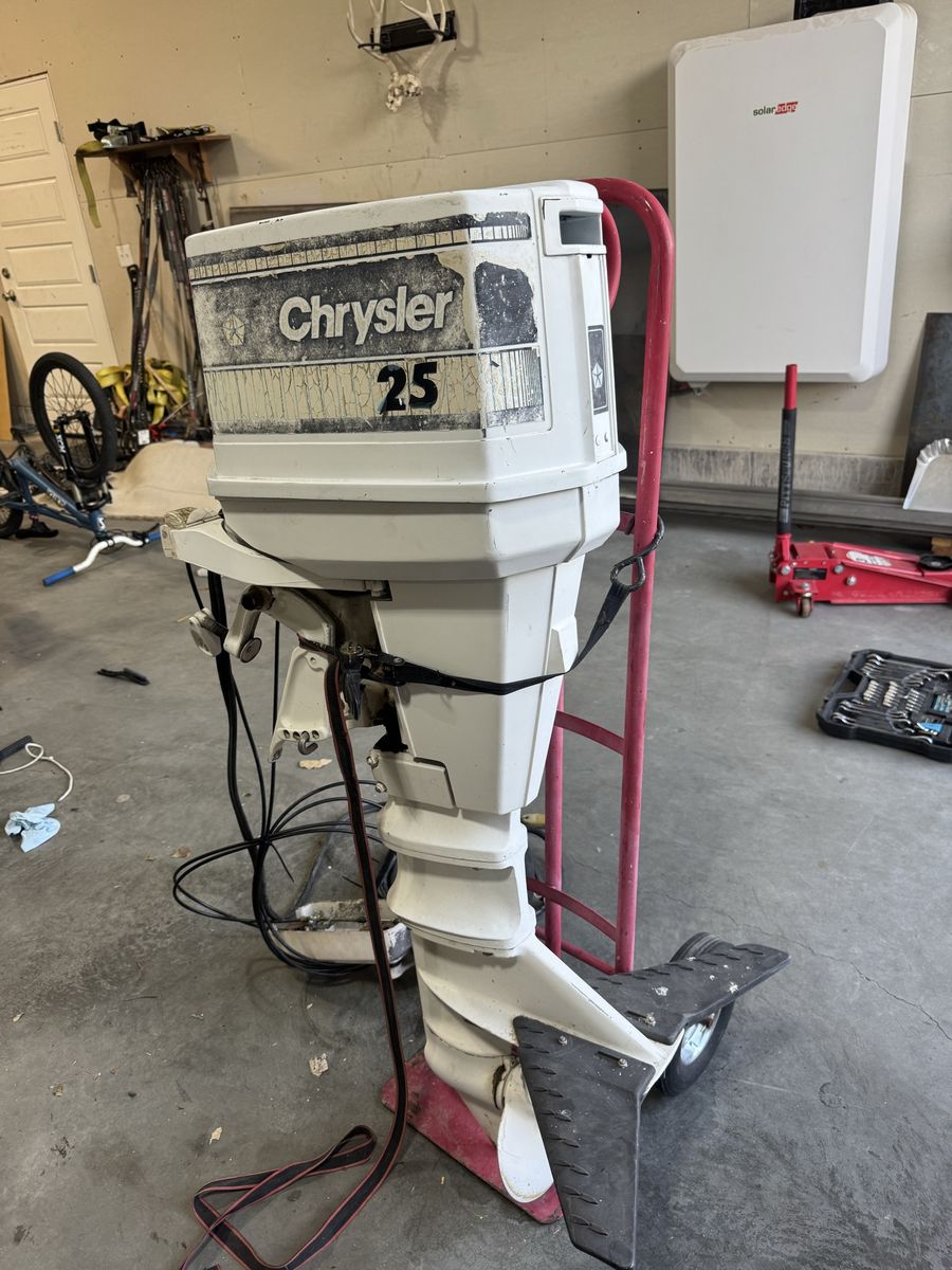 Chrysler 25 HP Outboard Boat Motor - Used, Good Condition