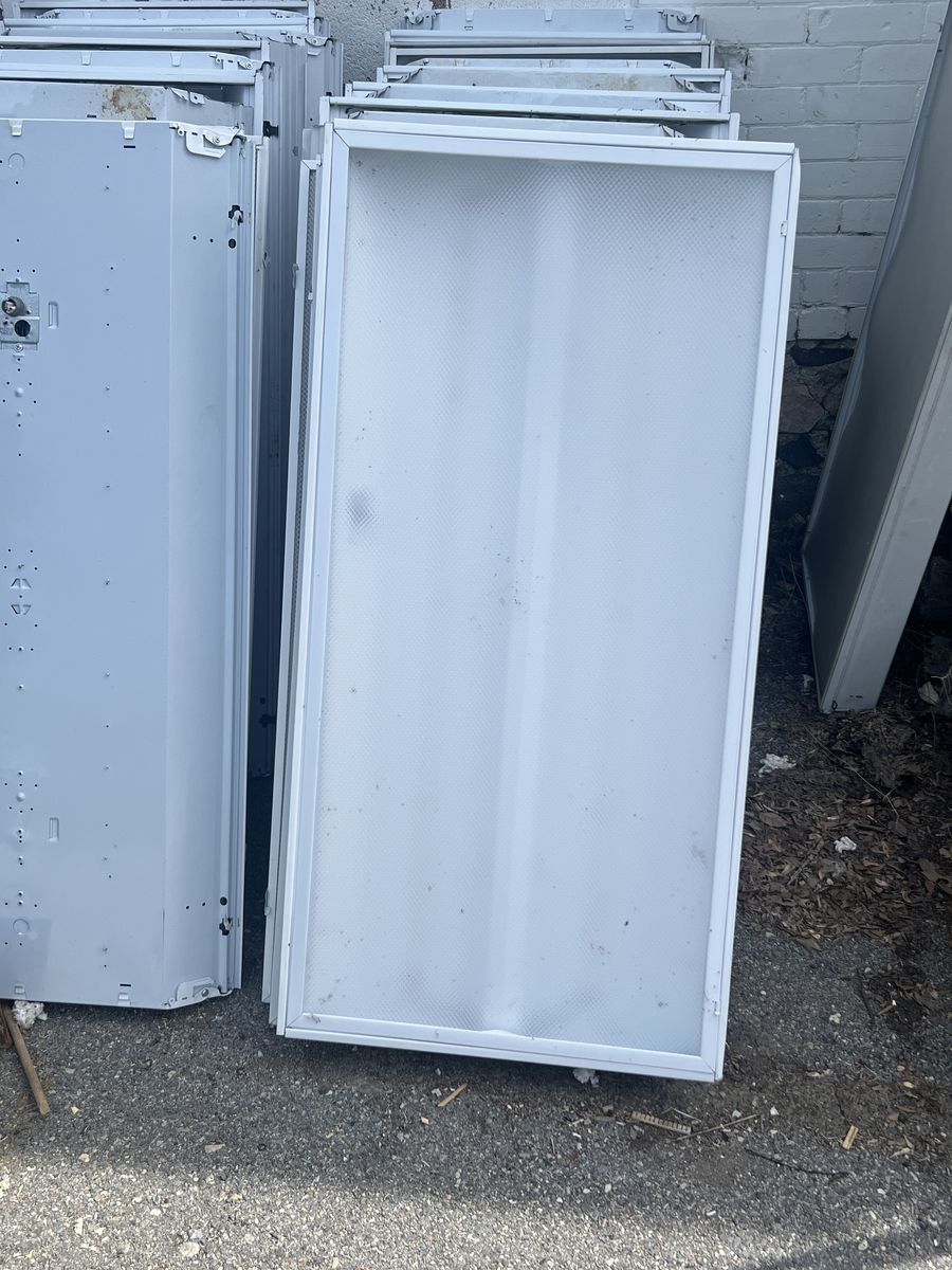 24 Fluorescent Panel Lights