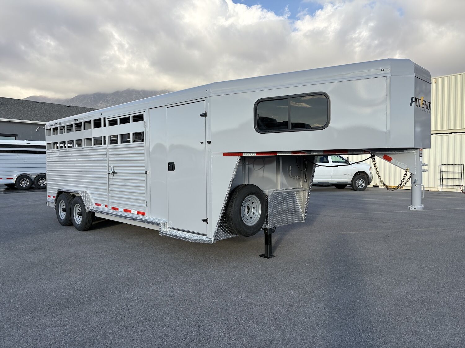 2026 Trails West Hotshot 21' GN