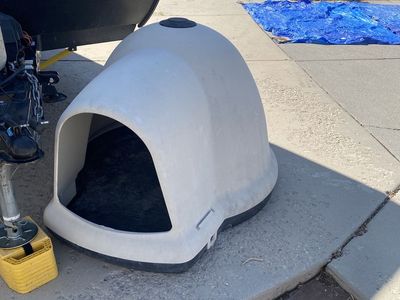 Large Dog Igloo