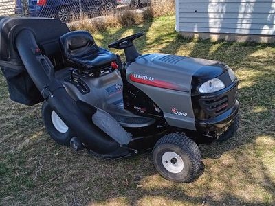 Craftsman LT2000 Riding Lawn Mower