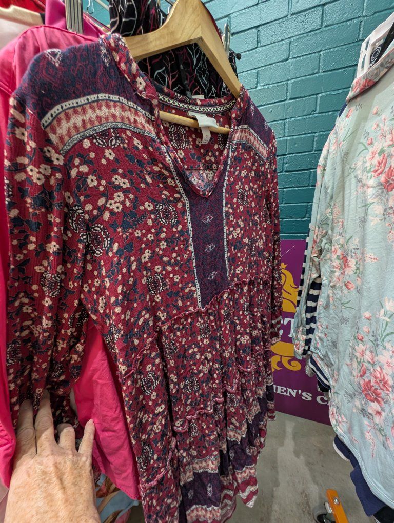 $1 ea Women's new & used XS-L