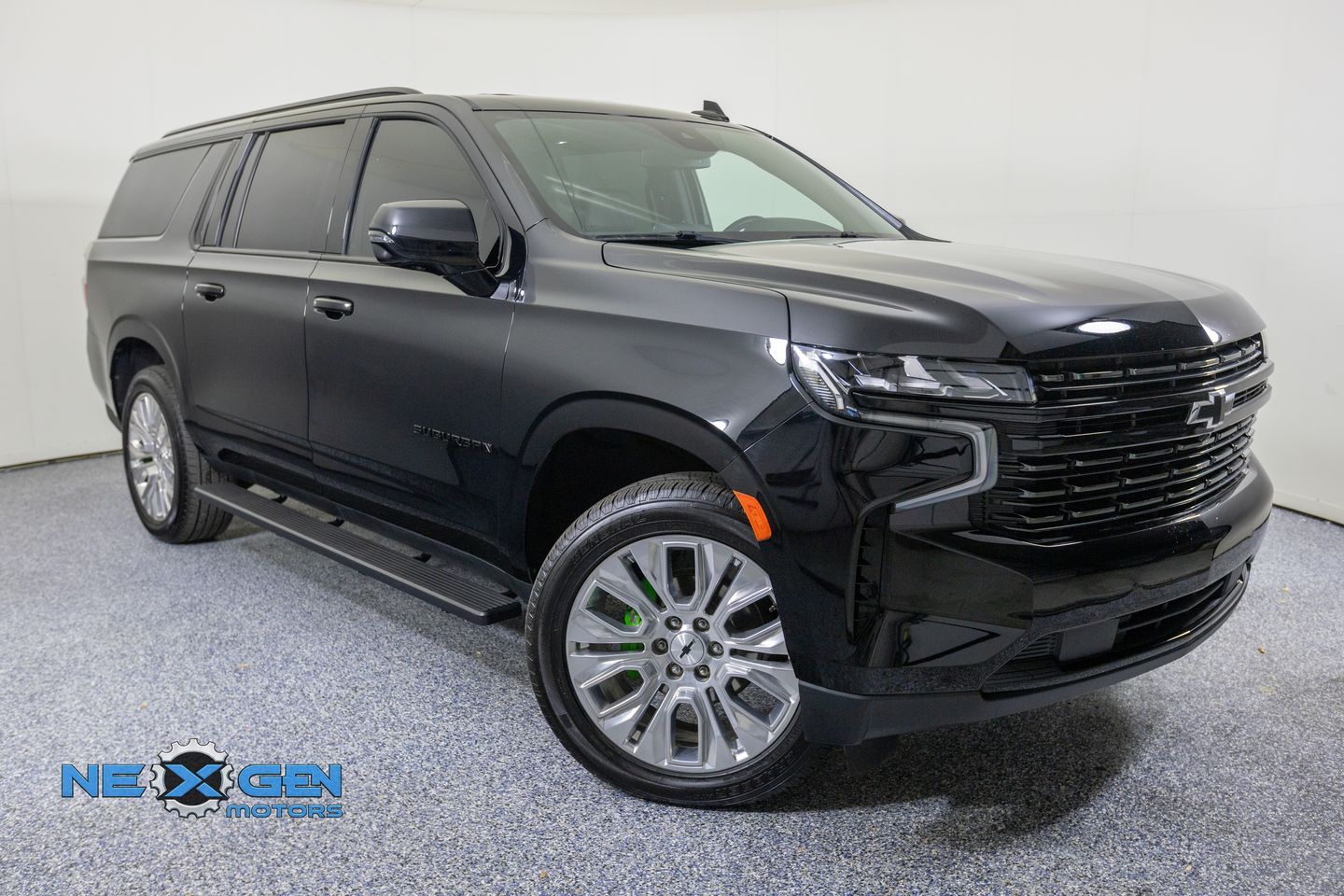 2023 Chevrolet Suburban RST