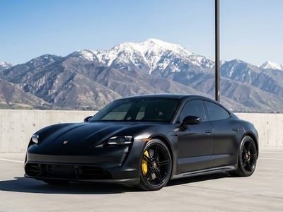 2020 Porsche Taycan Turbo S