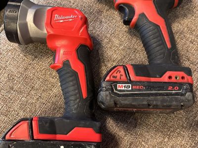 Nice Milwaukee M18 Flashlight&impact With Battery