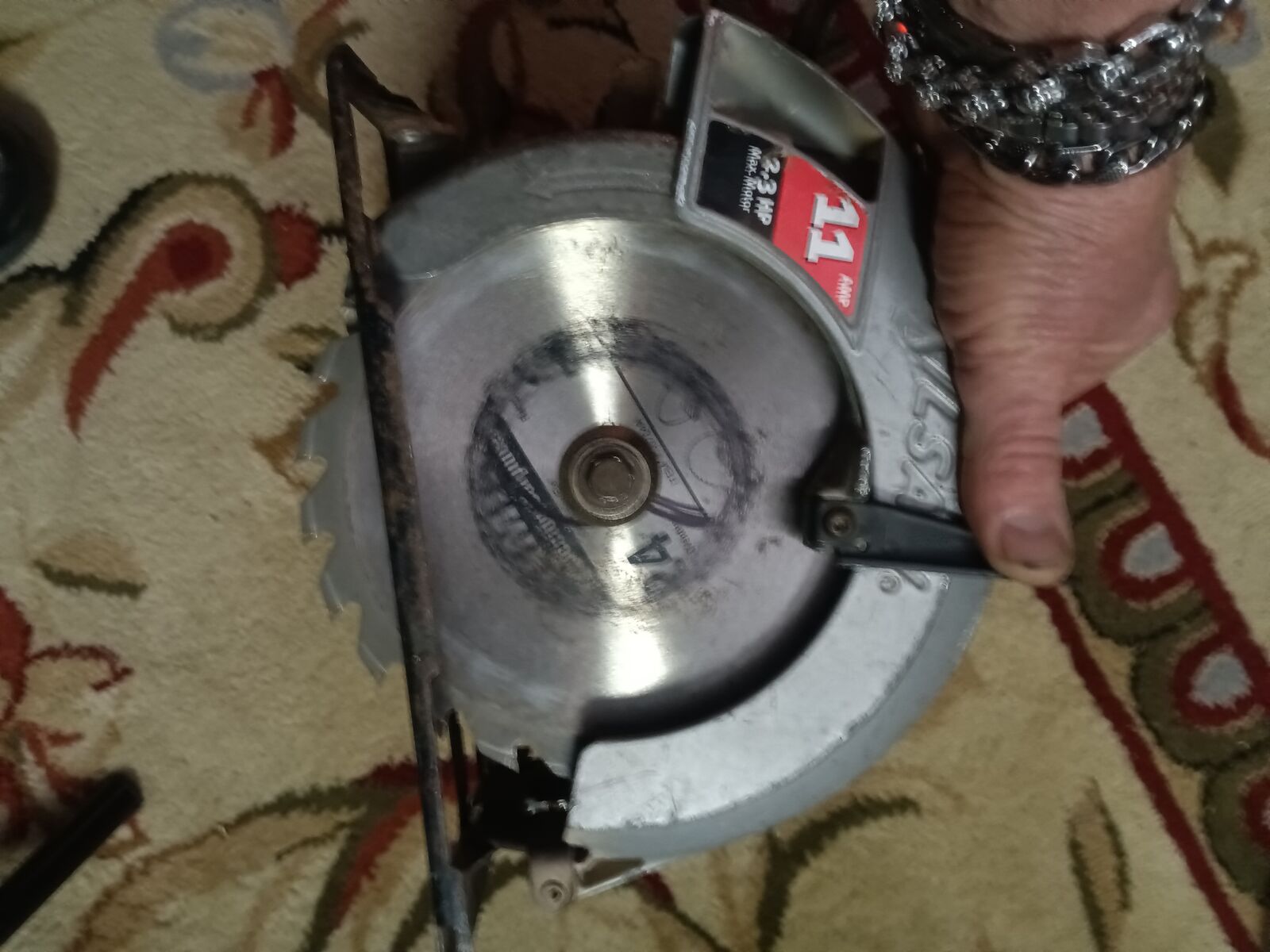 Skilsaw Circular Saw with good wood Blade.