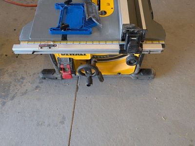 DeWalt 8.25" Table Saw DWE7485