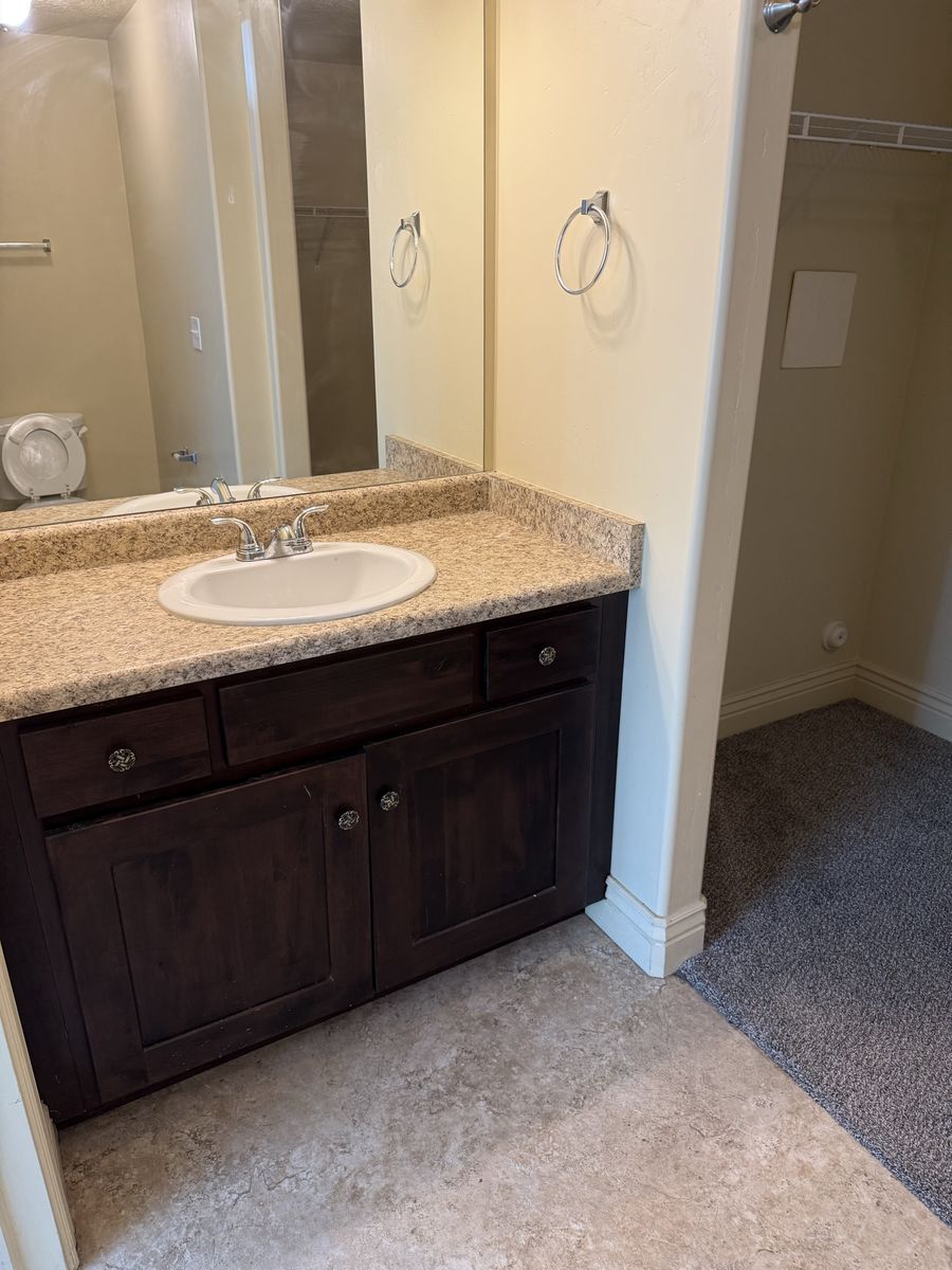 Main image 11