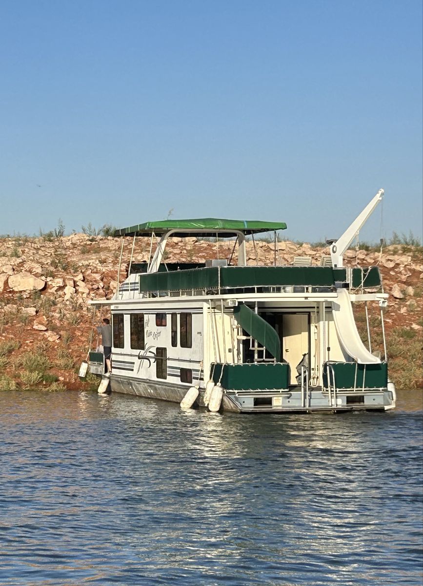 $7000 Houseboat Share - Wahweap Marina Slip