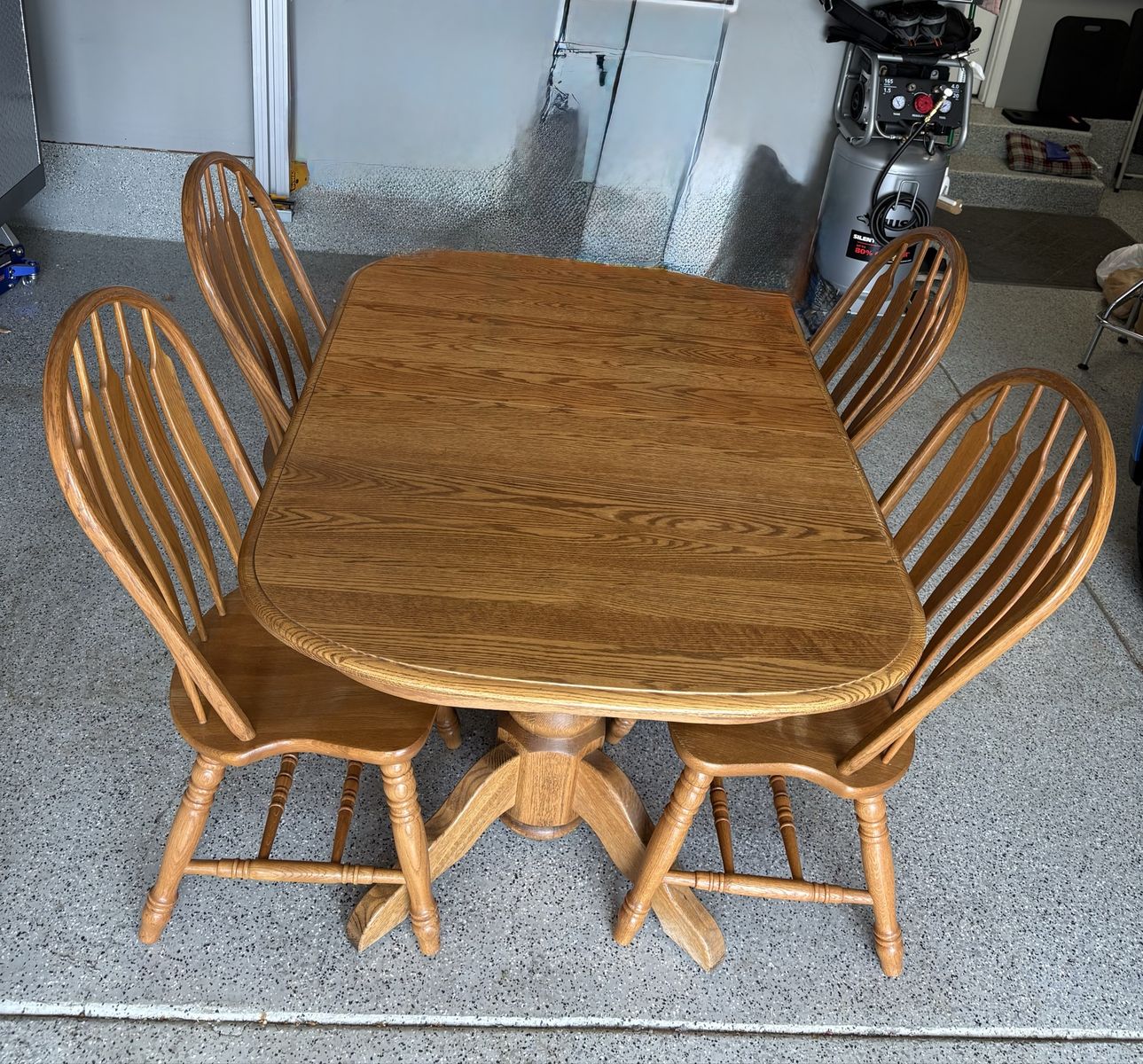 Oak Table and 4 chairs