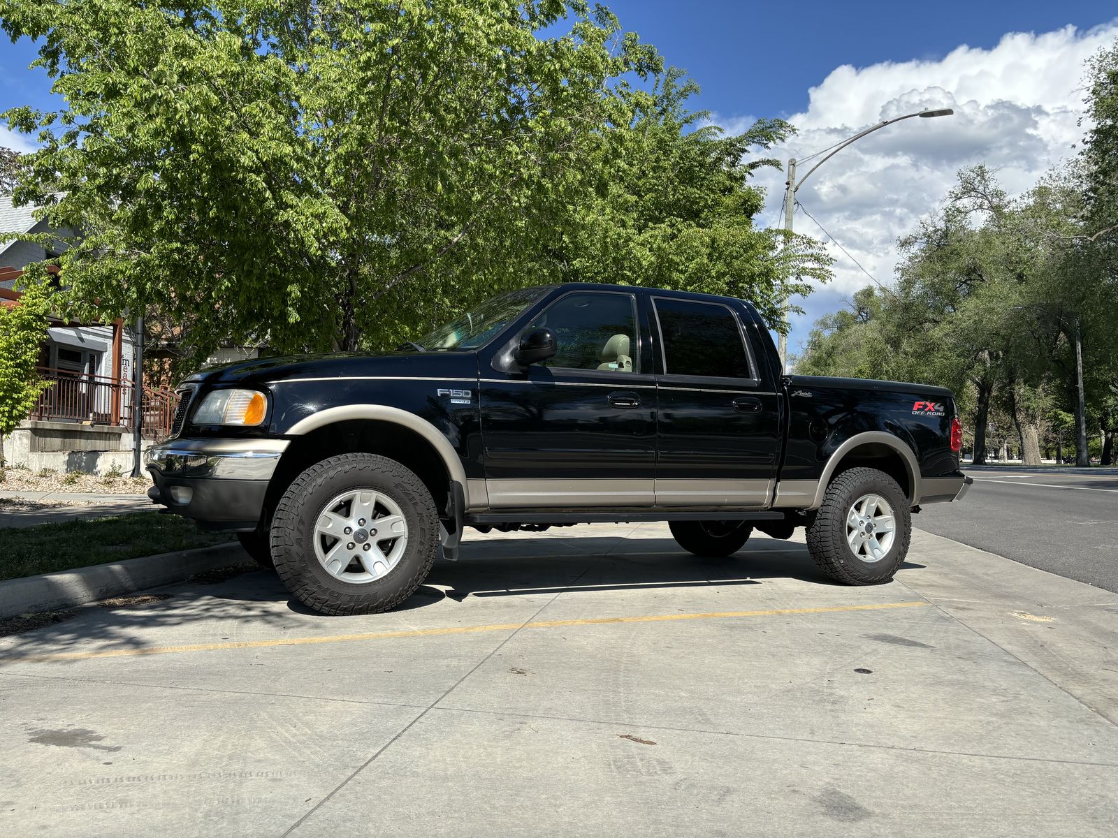 2002 Ford F-150 Lariat