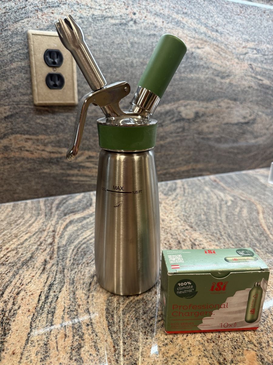 iSi Eco Series 0.5L Stainless Steel Whipped Cream Dispenser with Chargers