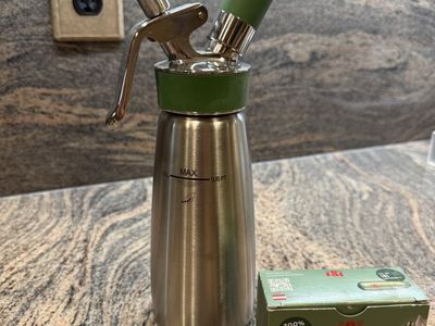 iSi Eco Series 0.5L Stainless Steel Whipped Cream Dispenser with Chargers