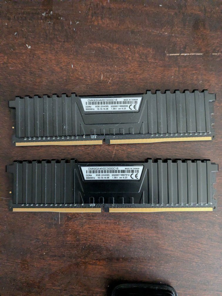 Corsair Vengeance LPX 8GB (2x4GB) DDR4 3000MHz RAM Kit CMK8GX4M2C3000C16