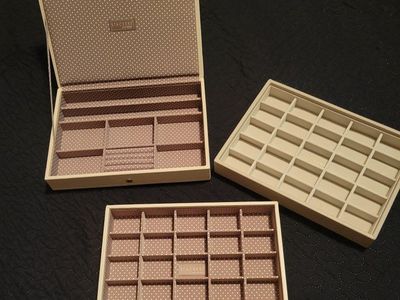 Stackers 3‑Layer Magnetic Jewelry Box — $55 OBO