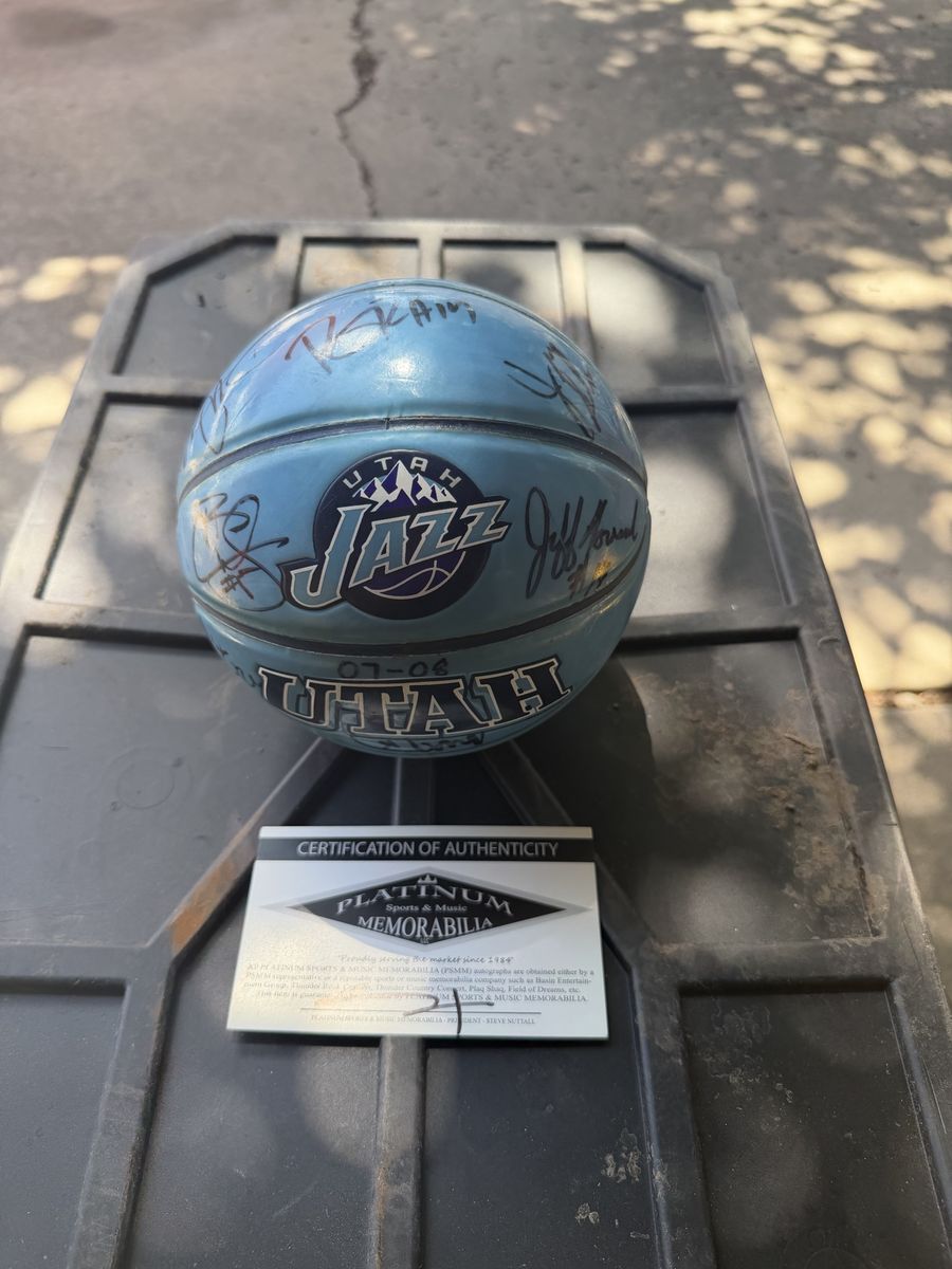 Utah Jazz Autographed Basketball 2007-08 with COA